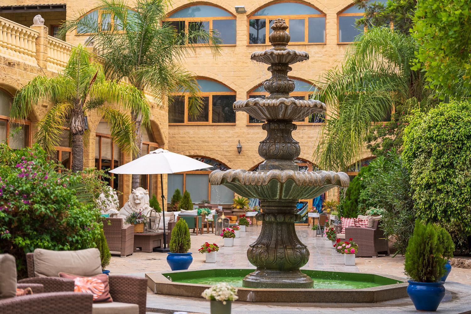 Hotel Plaza Del Castillo Malaga Exterior photo