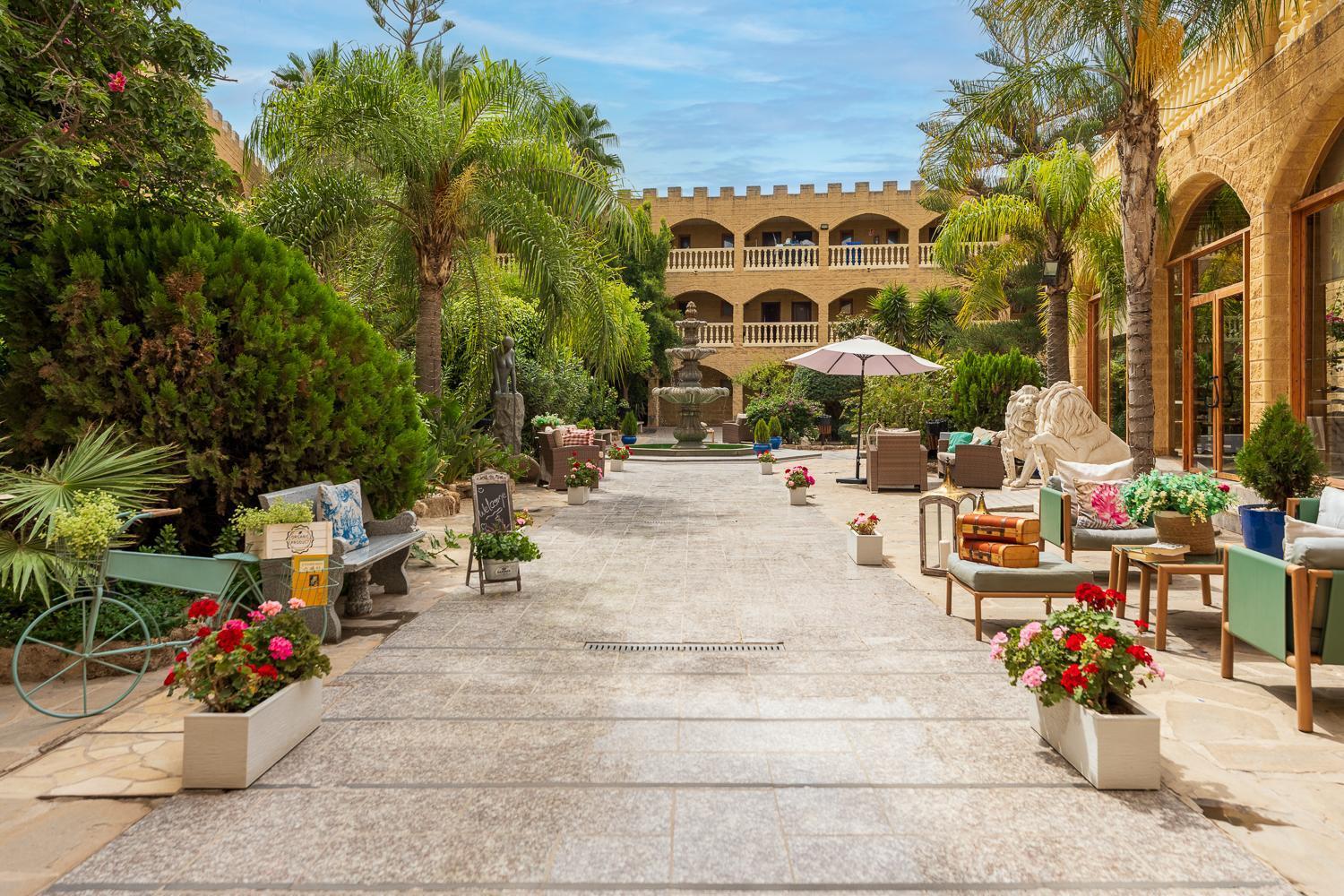 Hotel Plaza Del Castillo Malaga Exterior photo