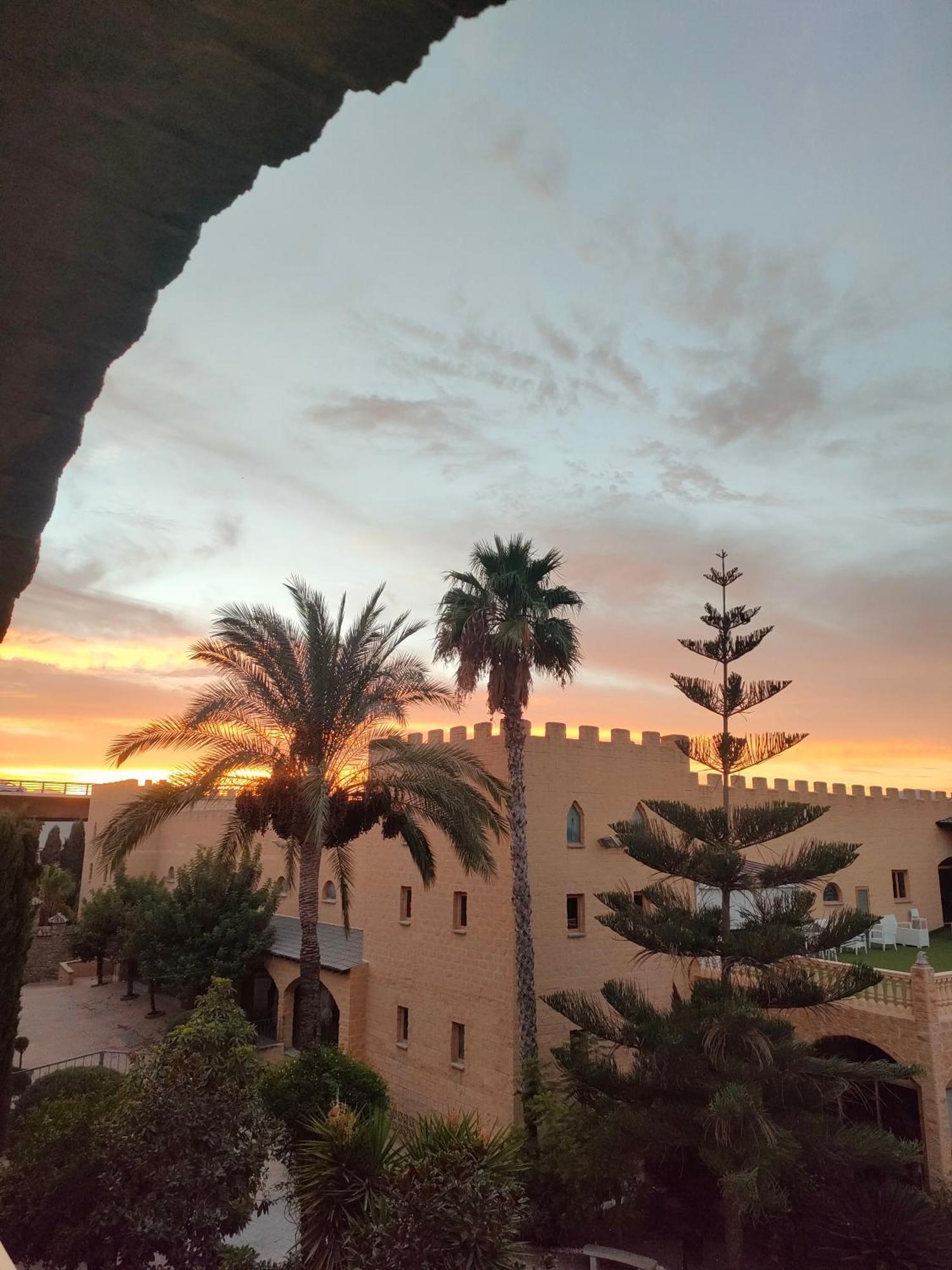 Hotel Plaza Del Castillo Malaga Exterior photo