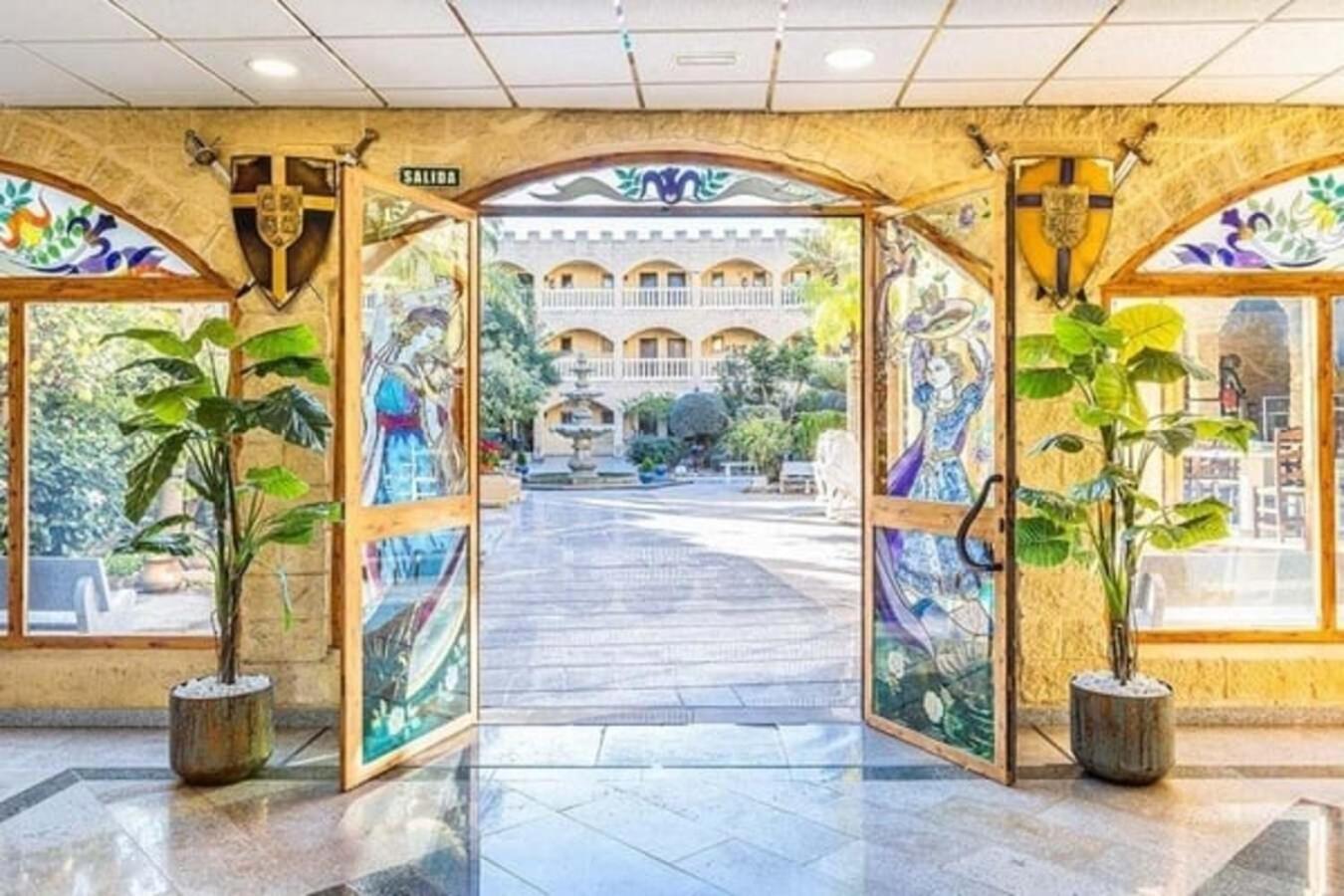 Hotel Plaza Del Castillo Malaga Exterior photo