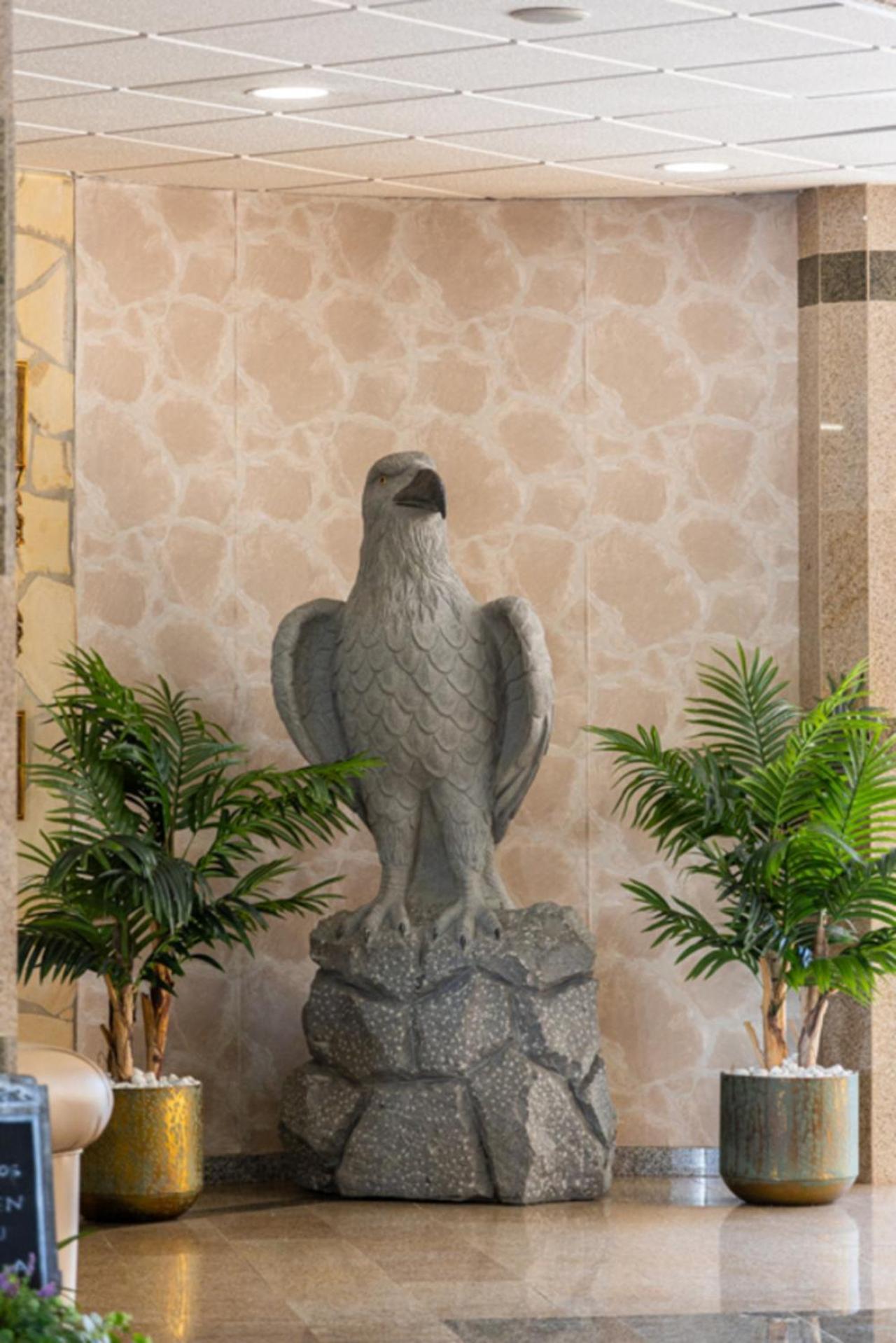 Hotel Plaza Del Castillo Malaga Exterior photo